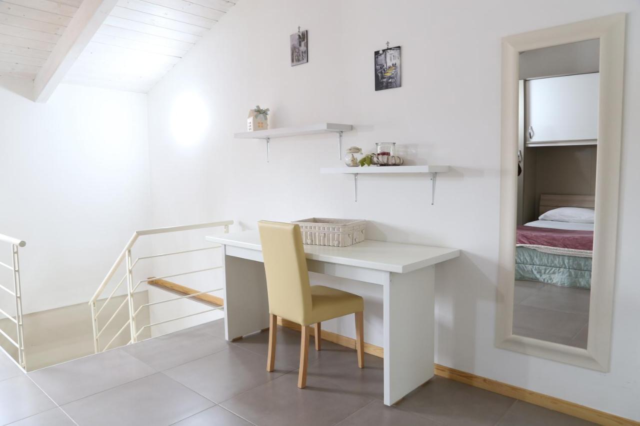 Appartamenti Laura Wi-Fi Curti Exteriör bild